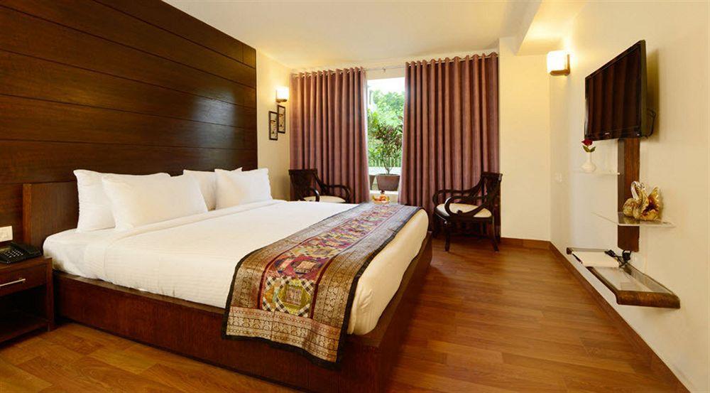 Hotel Atulyaa Taj Agra  Exterior foto