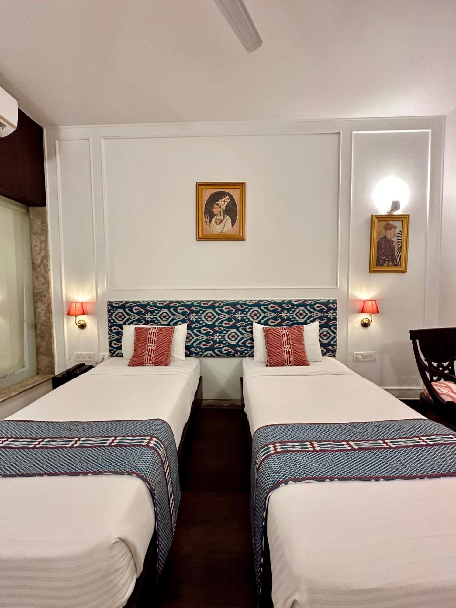 Hotel Atulyaa Taj Agra  Exterior foto